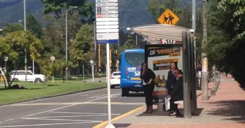 PARADERO SITP BARRIO LA ESMERALDA  161A05